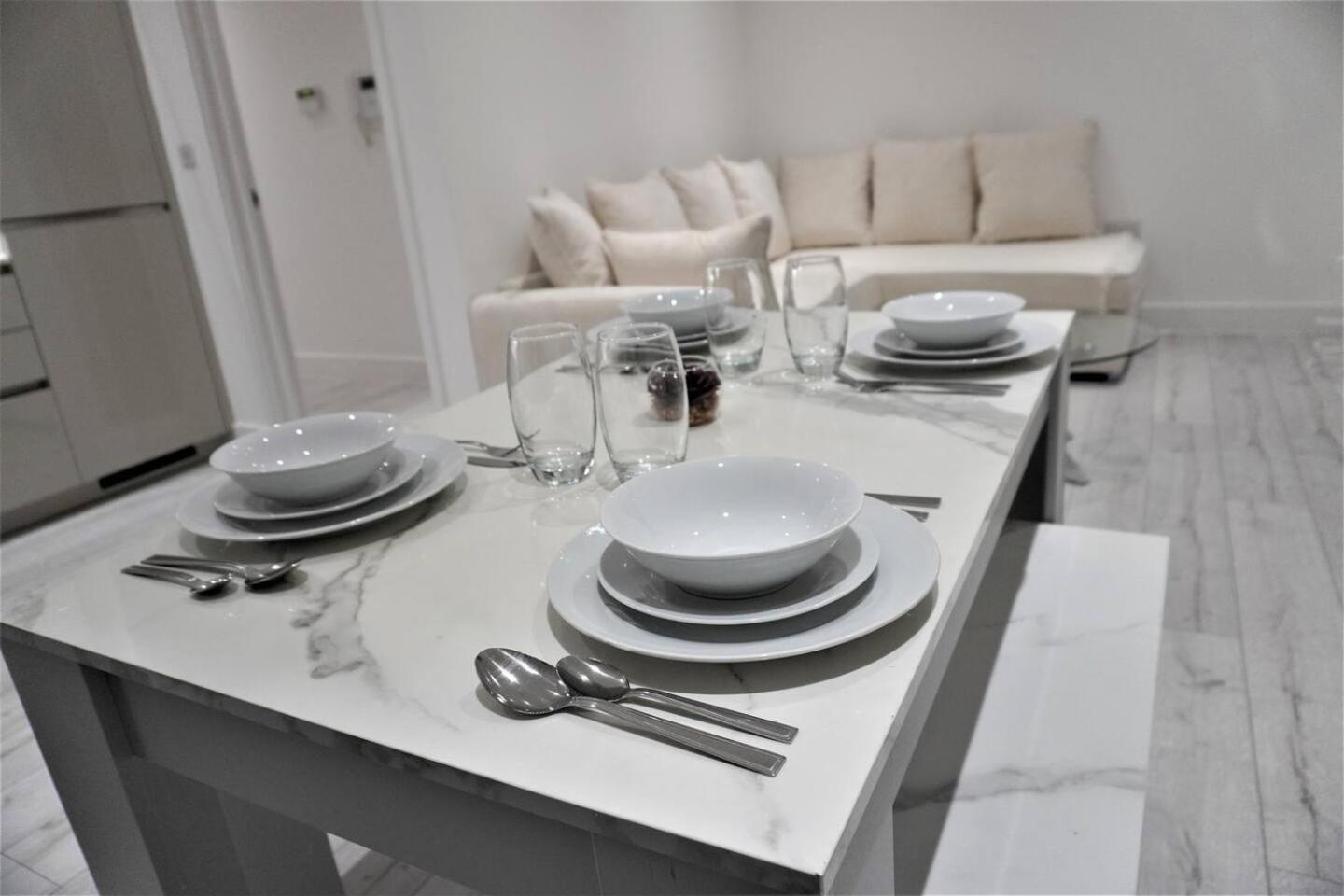 Queens Luxury Apartments Wembley Stadium - Londra Exterior foto