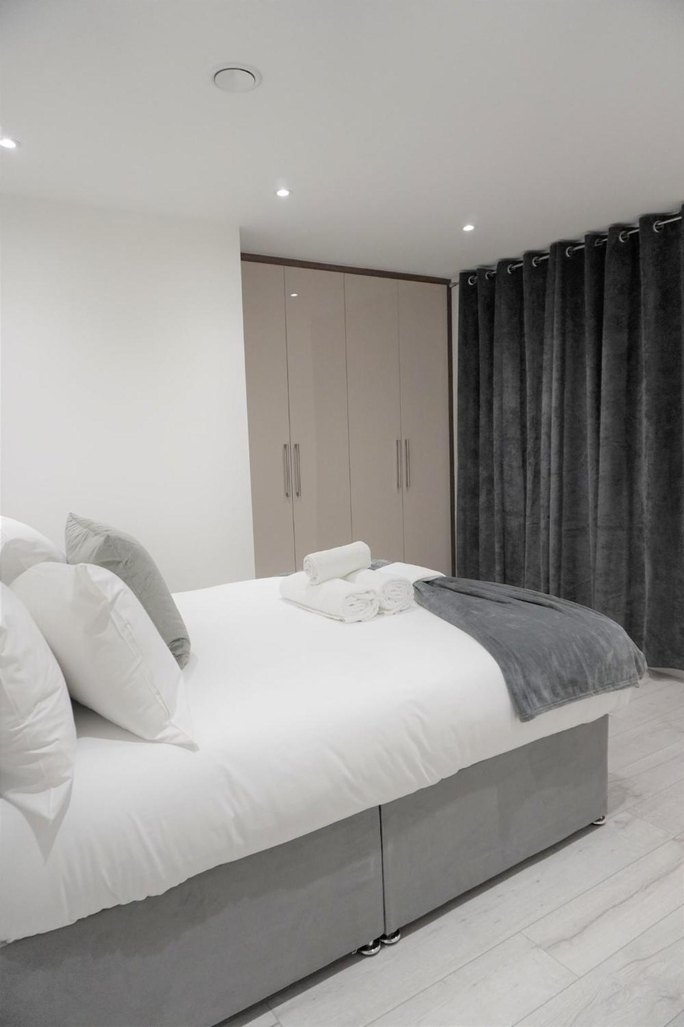 Queens Luxury Apartments Wembley Stadium - Londra Exterior foto